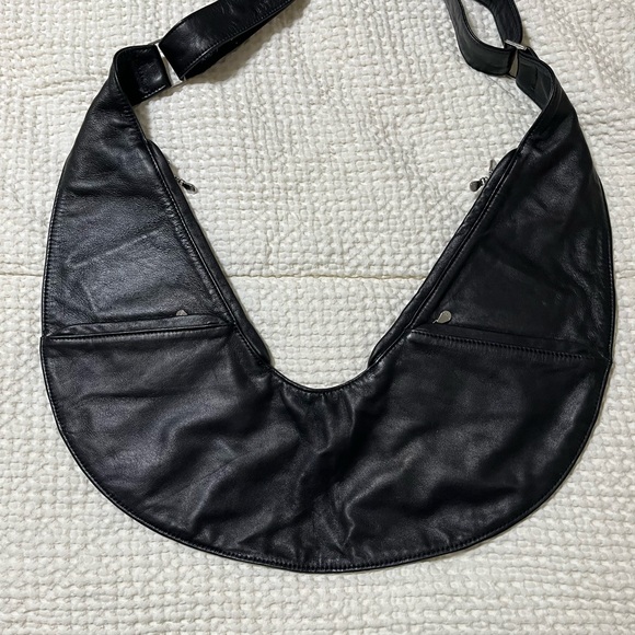Black Leather Sash Bag - Picture 2 of 9
